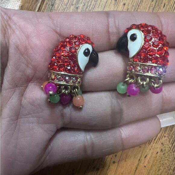 Betsey Johnson Tropical Punch Red Crystal Parrot Bird Head Shaky Bead Earrings - Picture 2 of 4